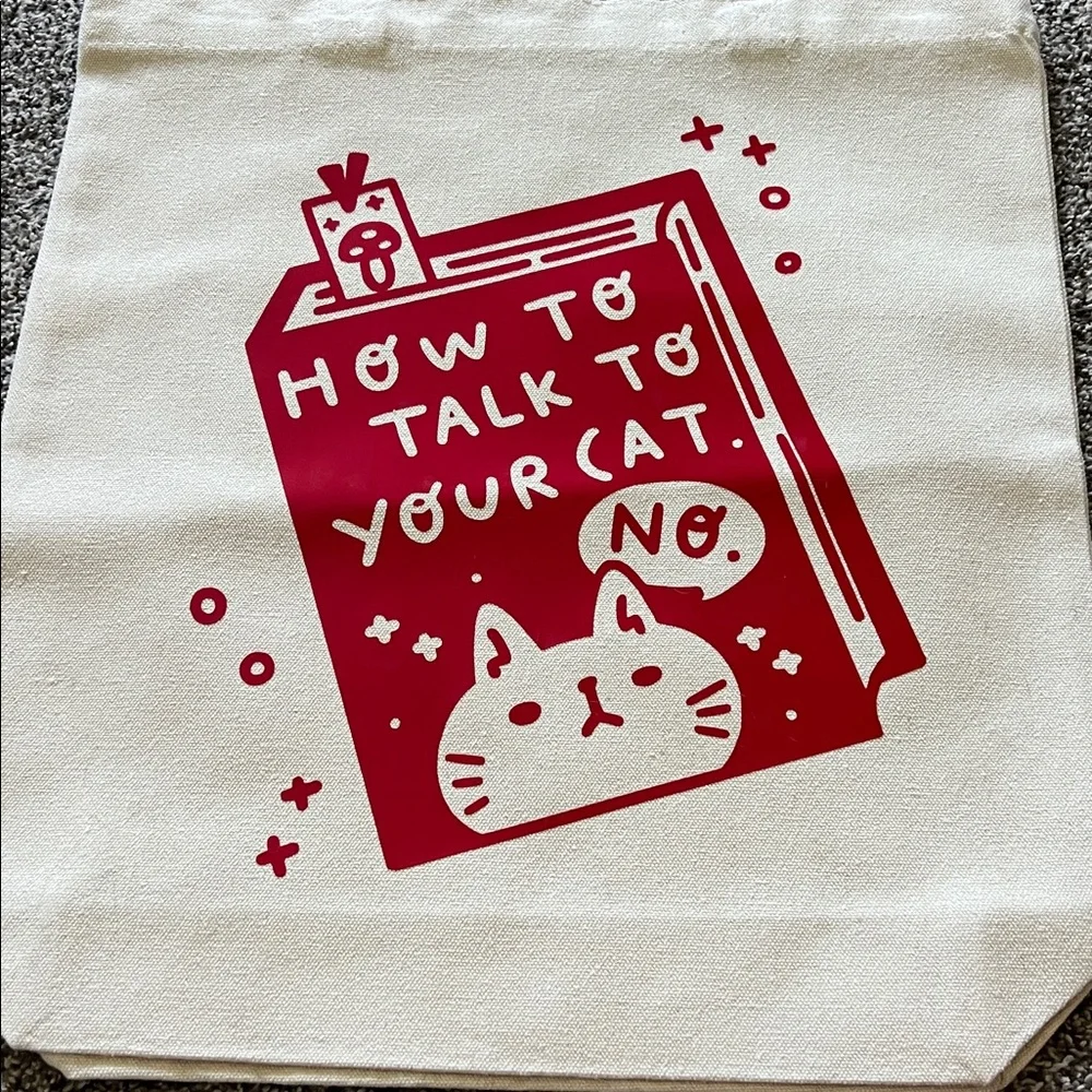 BNWOT adorable sturdy canvas Cat-Themed tote/book bag!